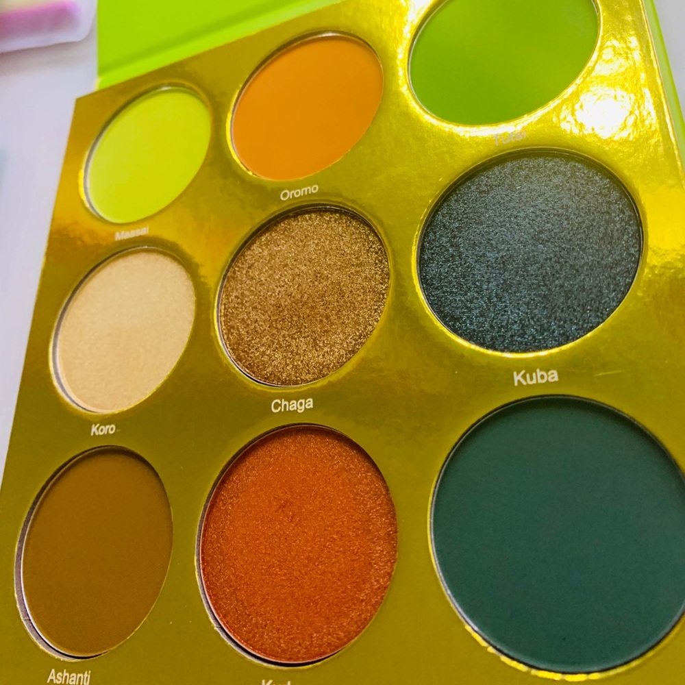 EYESHADOW THE TRIVE BY JUVIAS ✨🔥